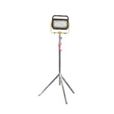 Ultra Rechargeable Tripod